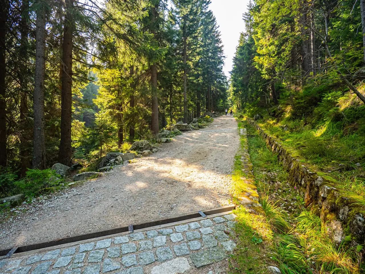 Szklarska Poręba jakie szlaki - najlepsze trasy na niezapomniane wędrówki