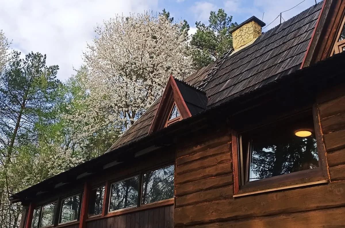 Bacówka Bartne - odkryj urok schroniska w sercu Magurskiego Parku